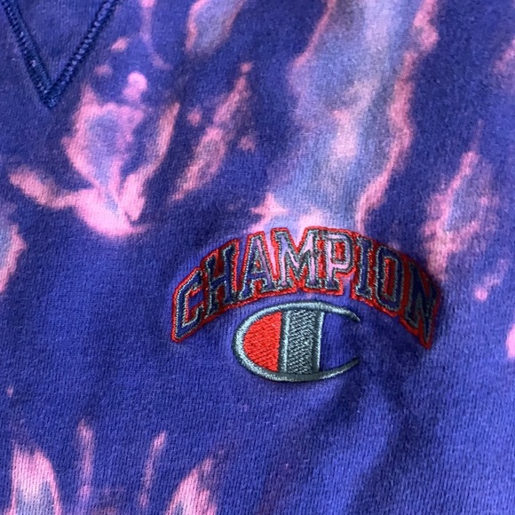 ❌SOLD❌ Vintage Champion Sweatshirt - Picture 4 of 5